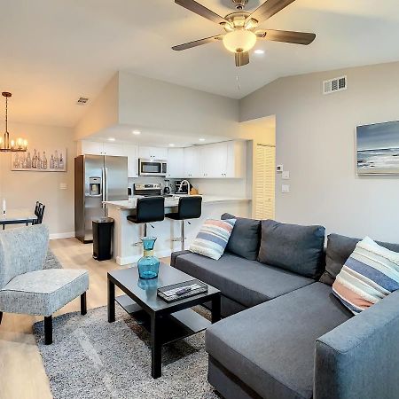 Villa Crown Jewel Of Clearwater 10-15 Min To Beach 5 Min To St Pete Airport Extérieur photo